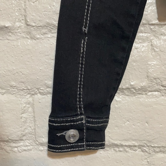 ❌SOLD❌ 🎁Holiday Sale! Now till the end of December. Amethyst Jacket - Picture 13 of 15